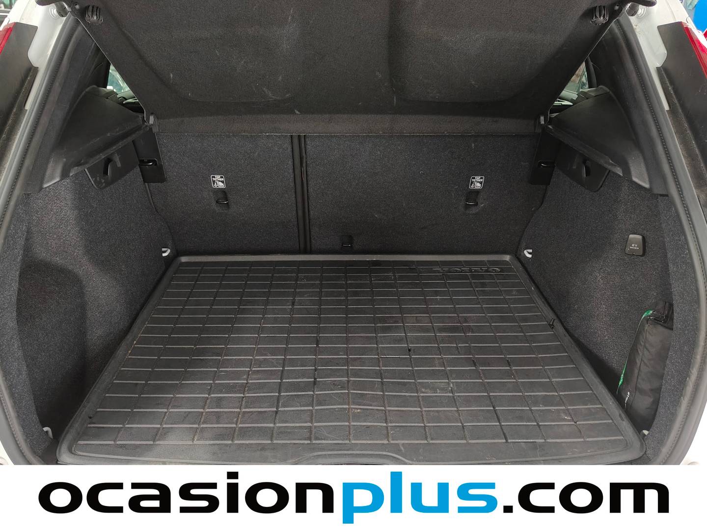 Fotos maletero Volvo XC40 Volvo XC40 B3 G Essential Auto (163 CV)