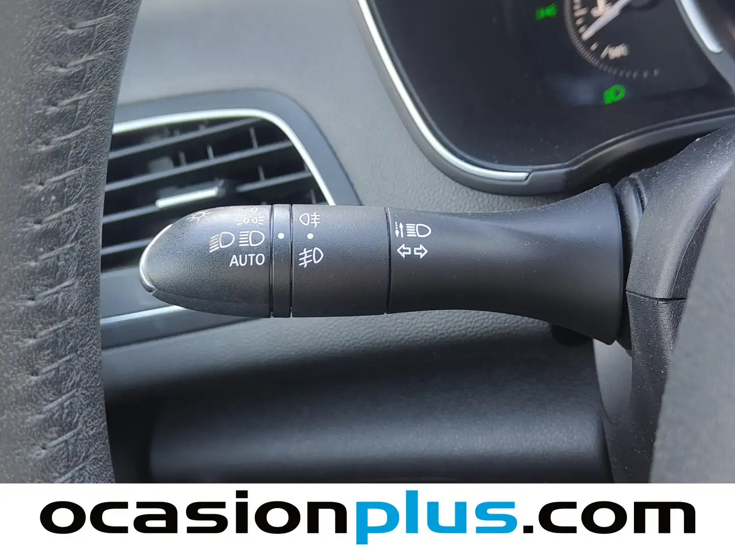 Foto Renault Mégane Renault Megane Zen TCe  (140 CV) GPF