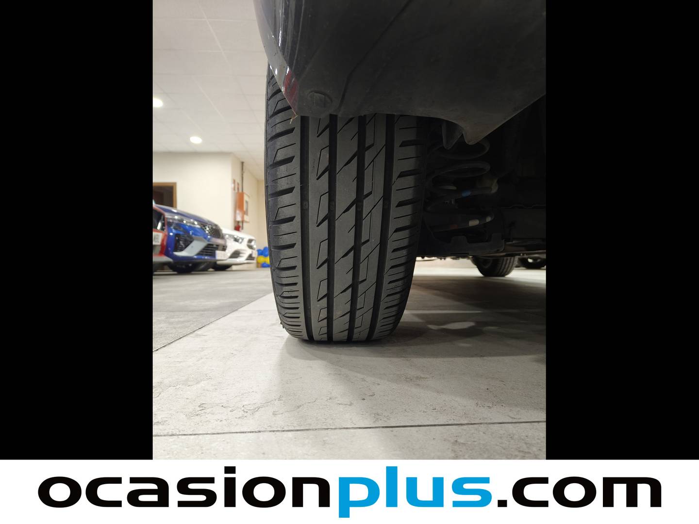 Foto Citroën C-Elysée Citroen C-Elysee PureTech 82 Shine (82 CV)