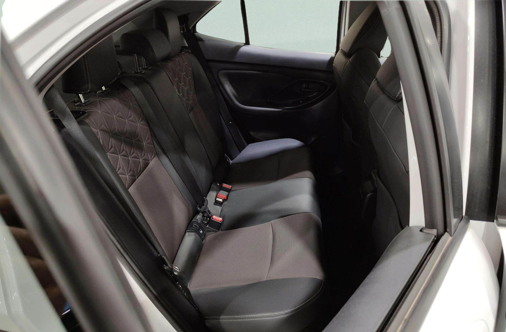 Toyota Yaris Cross 120H Style Plus - foto 20
