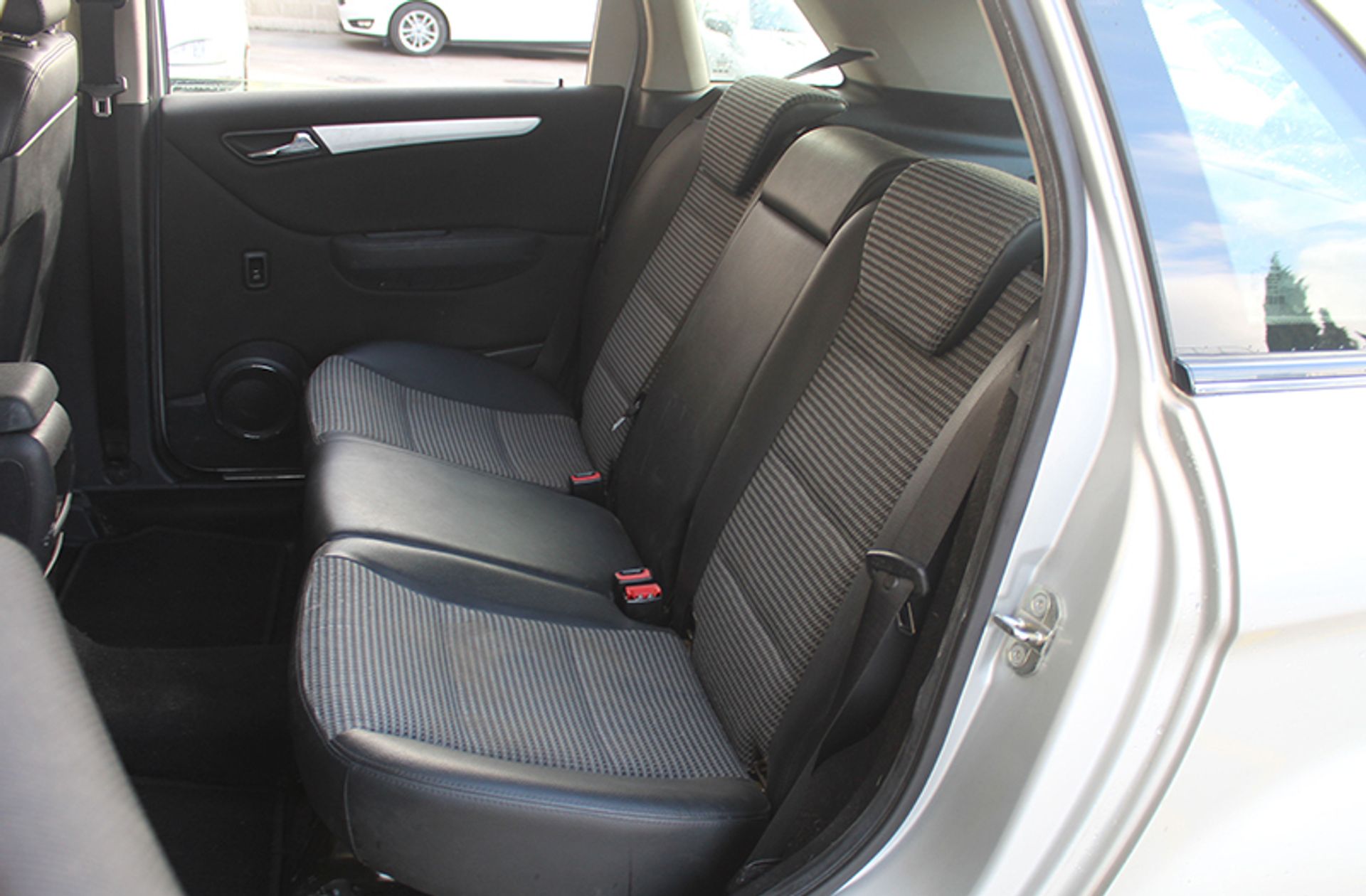 Mercedes-Benz Clase B 200 CDI - foto 9