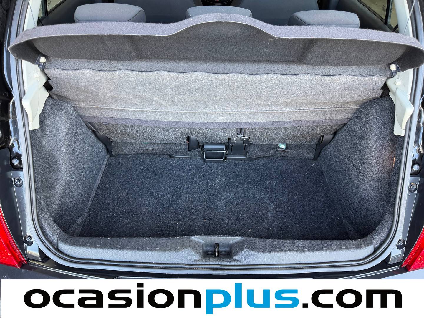 Fotos maletero Nissan Micra Nissan Micra 1.5 dCi Acenta Plus (86 CV)