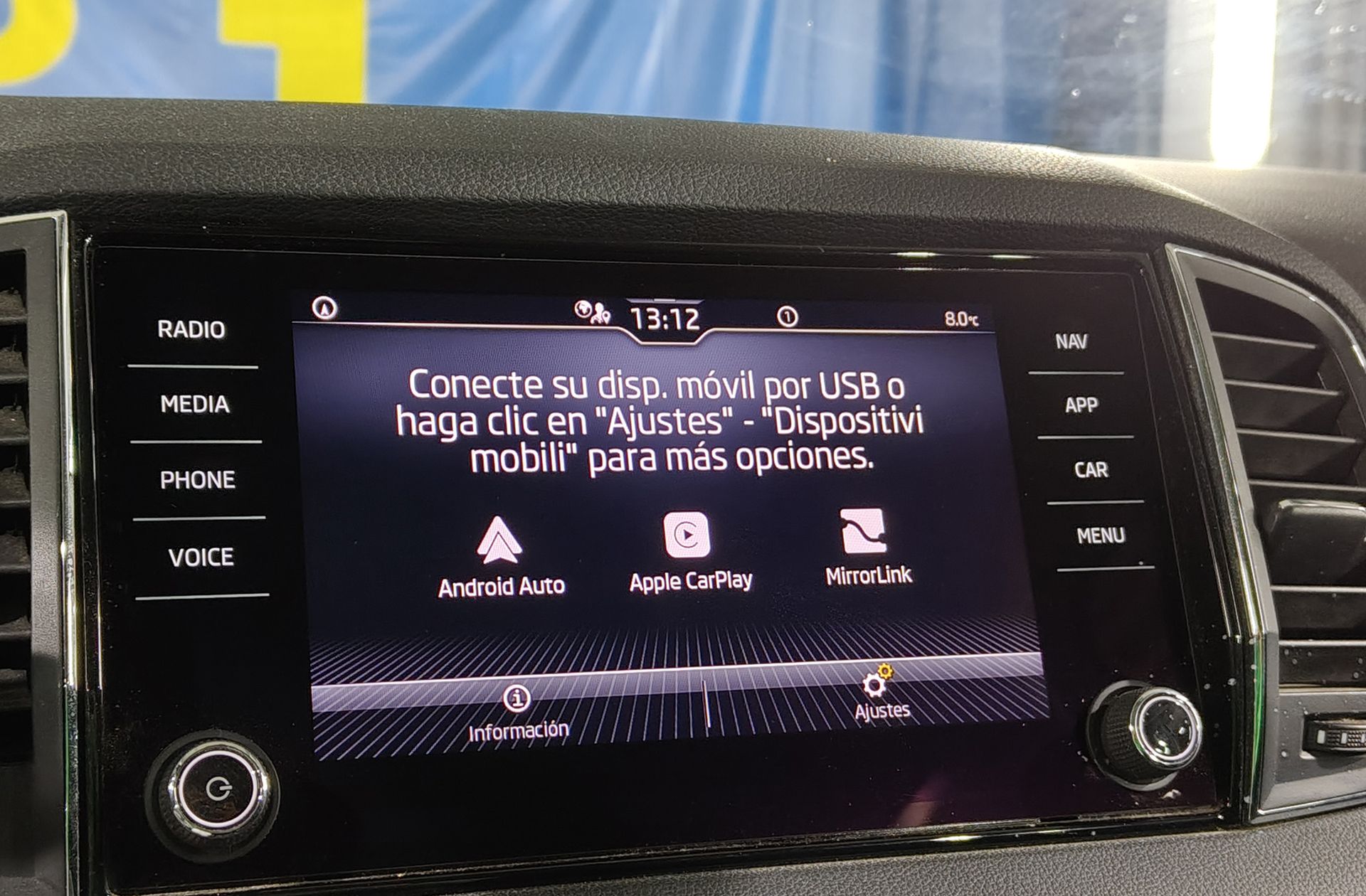 Škoda Karoq 2.0 TDI Ambition 4x4 DSG - foto 9