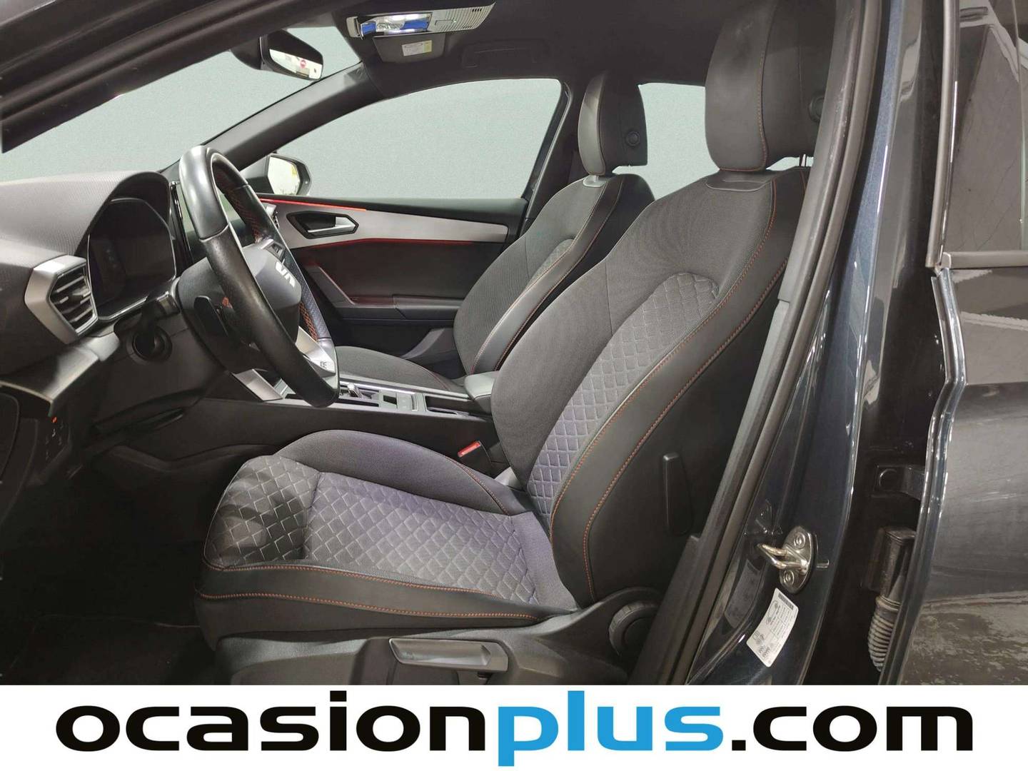 Foto asientos delanteros Seat León Seat León 2.0 TDI S&S FR Go XL DSG (150 CV)