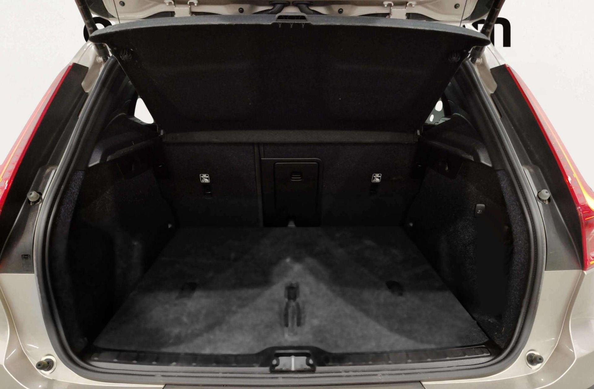 Volvo XC40 B3 Gasolina Mild hybrid Core - foto 18