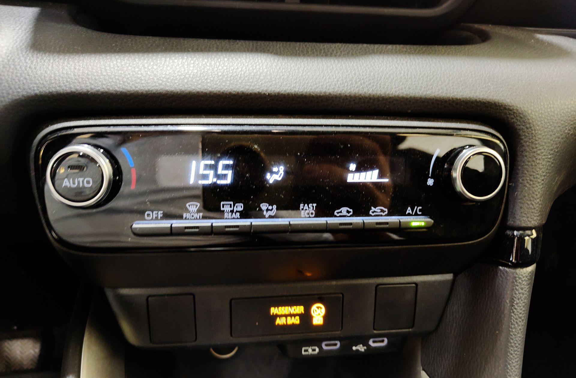 Toyota Yaris 120H Active Plus - foto 25