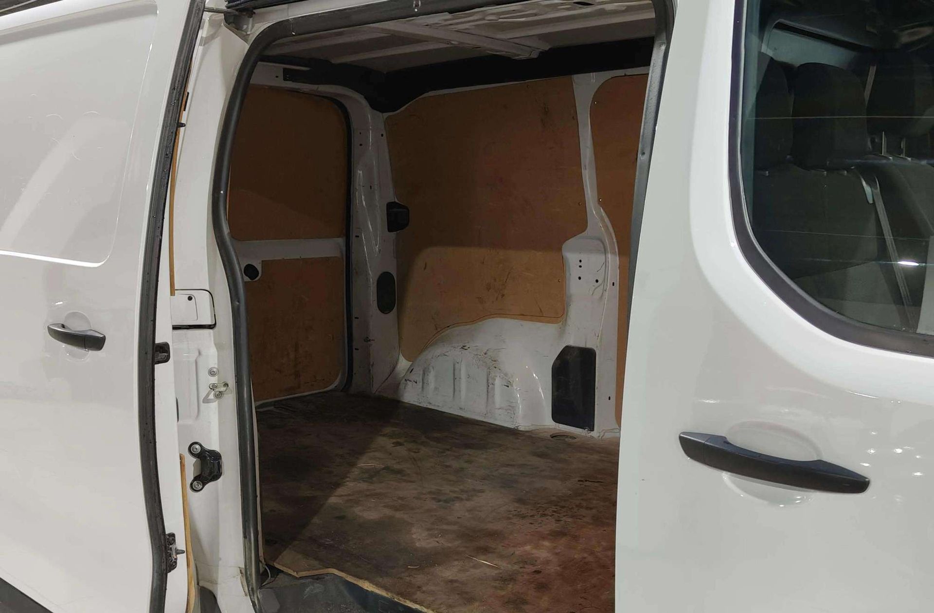 Citroën Jumpy Furgon BlueHDi 120 Talla M - foto 11