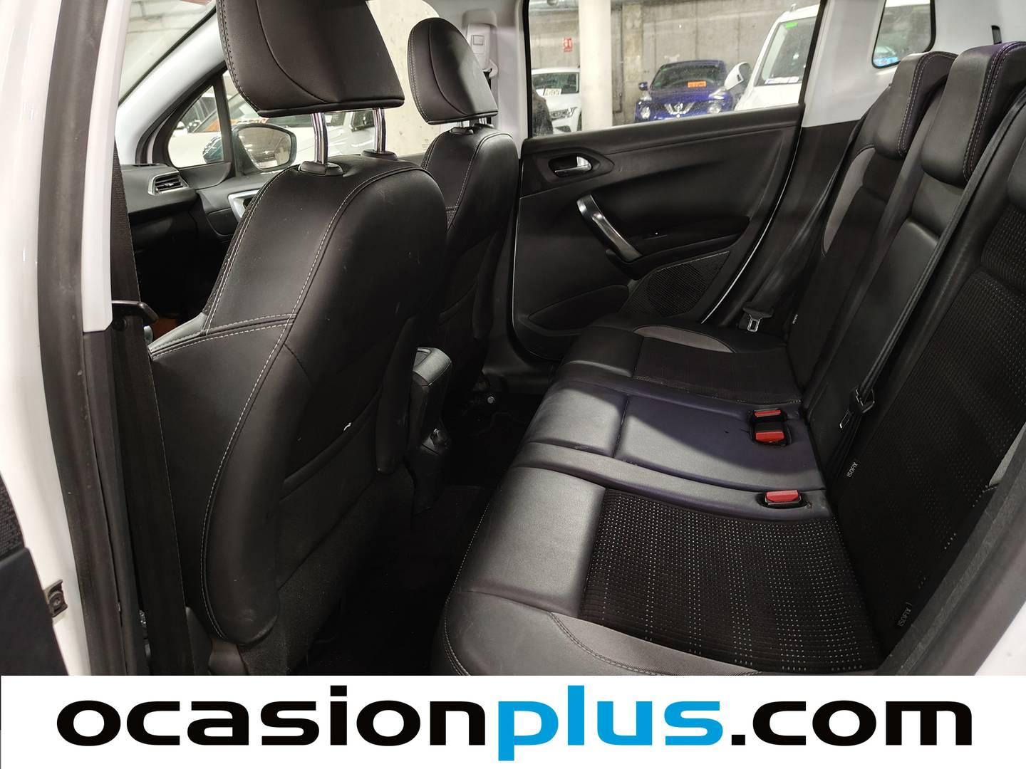 Foto asientos traseros Peugeot 2008 Peugeot 2008 BlueHDi 120 S&S Allure (120 CV)