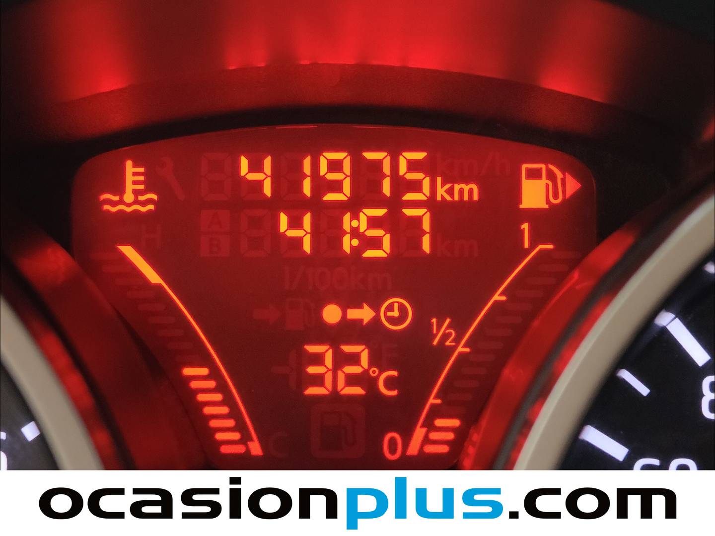 Nissan JUKE Nissan Juke 1.2 DIG-T N-Connecta 4x2 (115 CV) seminuevo
