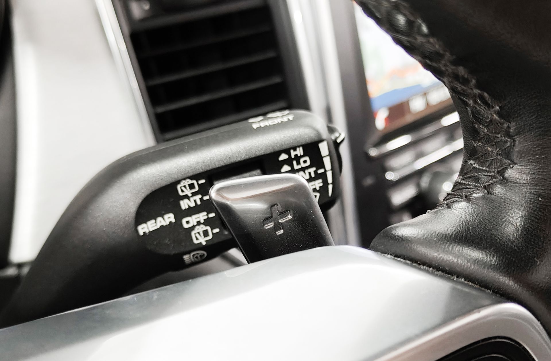 Porsche Macan Turbo - foto 44