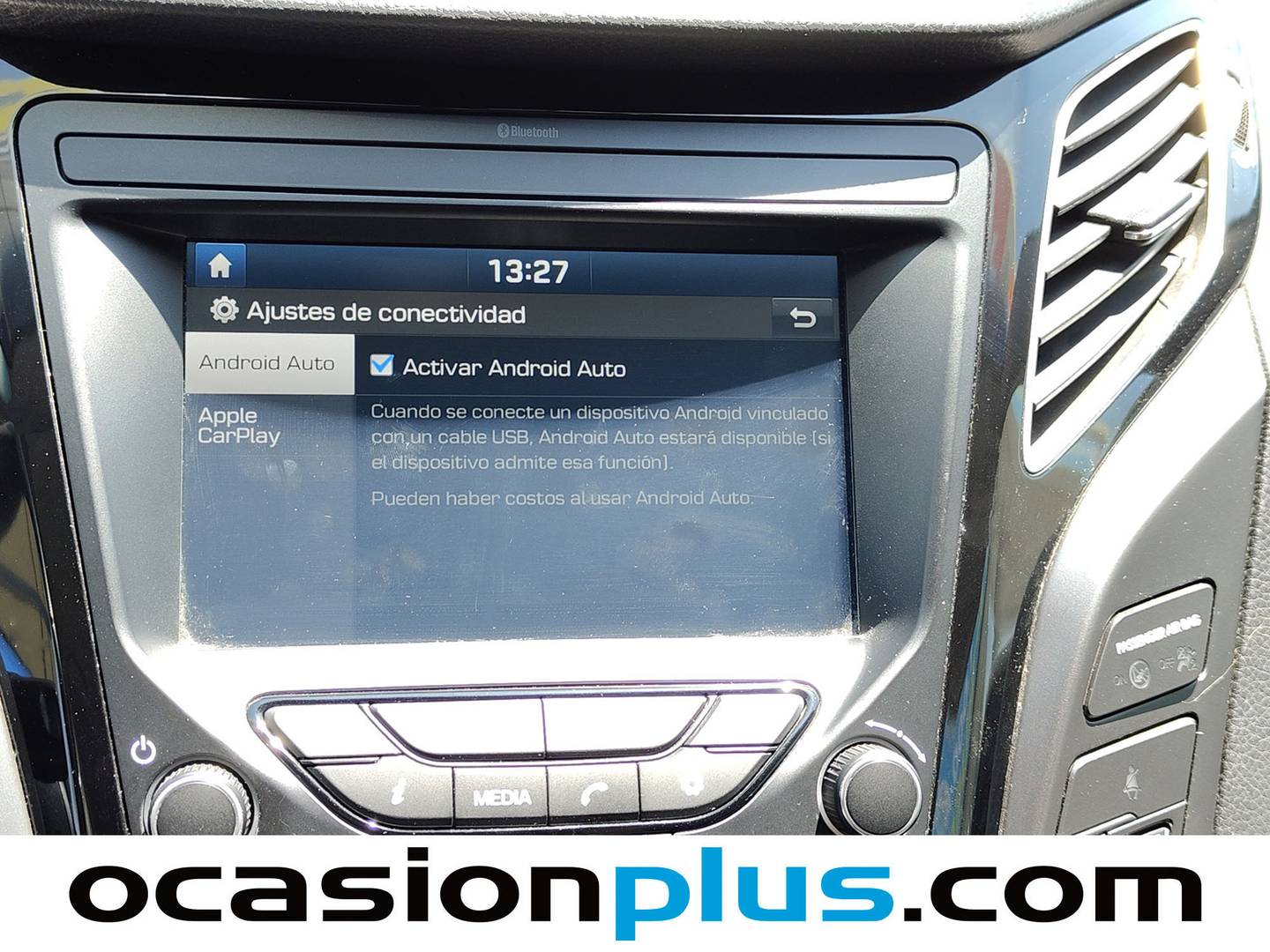 Equipamiento del Hyundai i40 Hyundai i40 1.7 CRDI BlueDrive Tecno (141 CV)