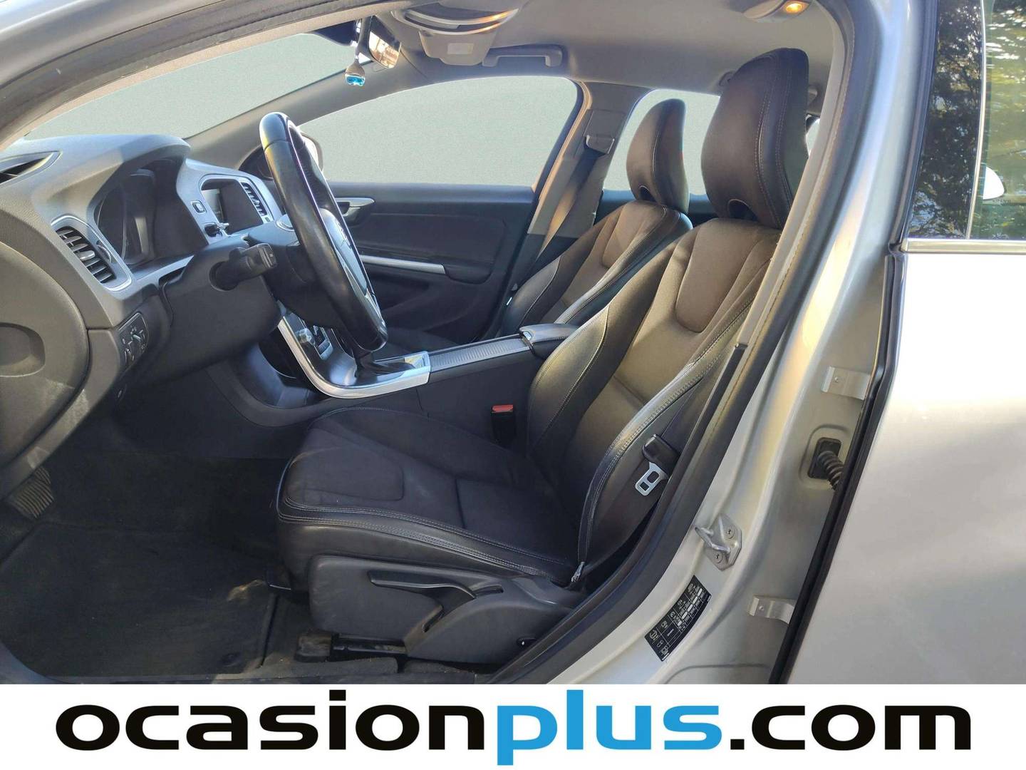 Foto asientos delanteros Volvo V60 Volvo V60 D2 Momentum Auto (120 CV)