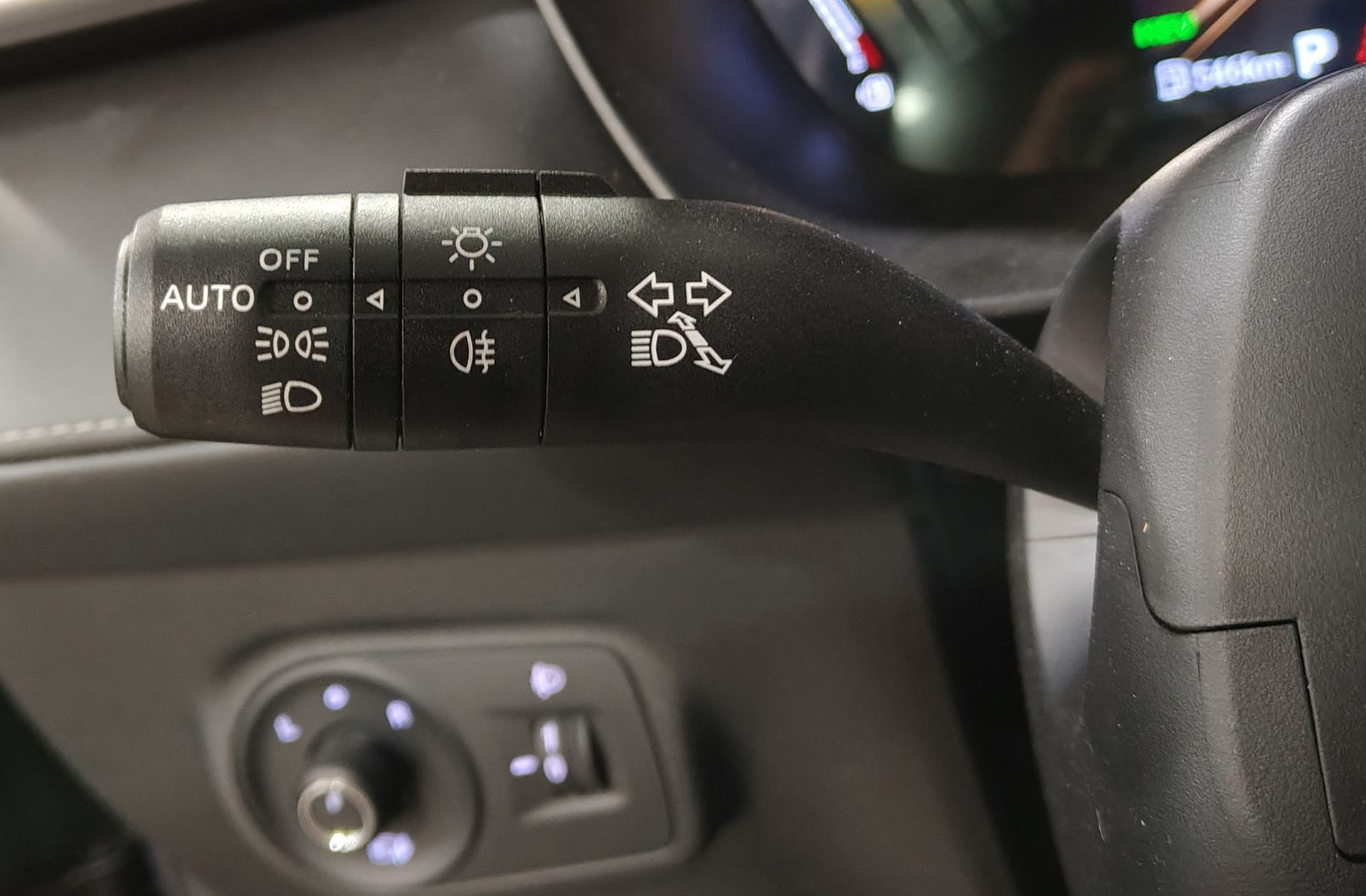 MG ZS 1.5 Hybrid+ Luxury - foto 27