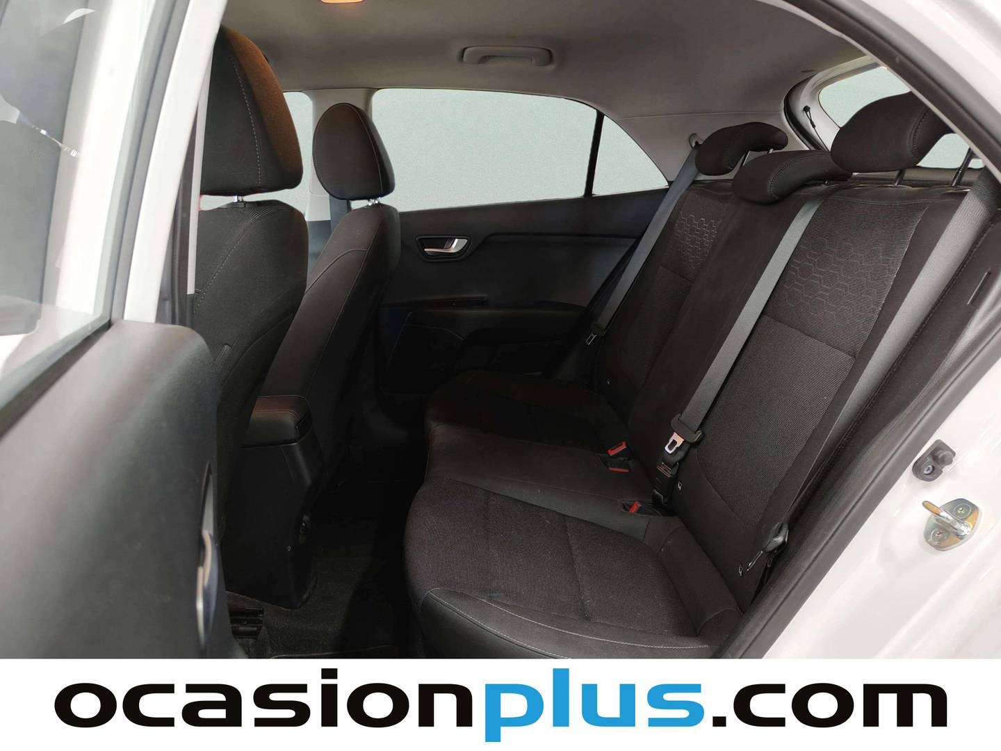 Foto asientos traseros KIA Rio KIA Rio 1.0 T-GDi Drive (100 CV)
