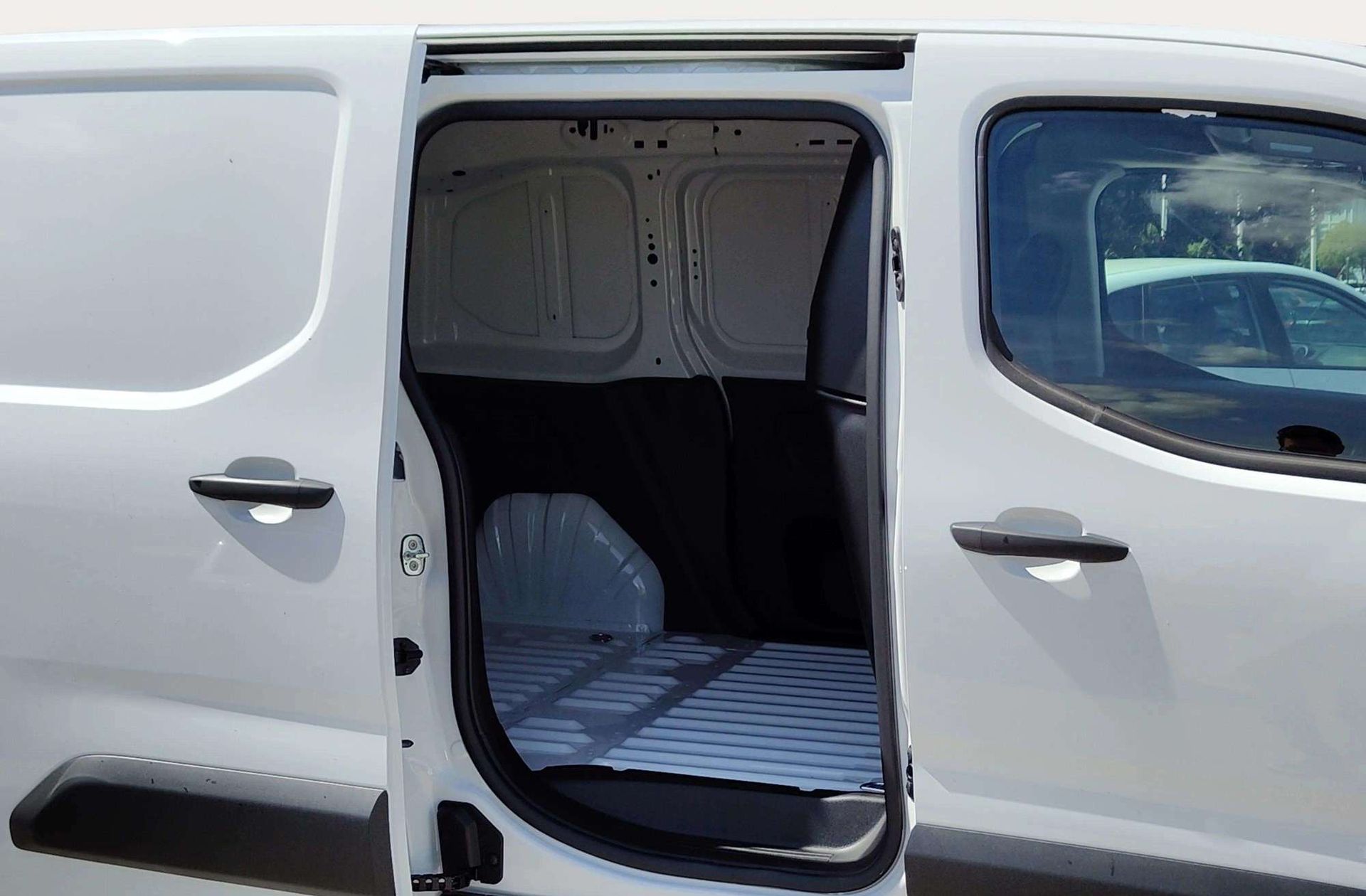 Fiat Doblò Furgon Furgón BlueHDi 100 M - foto 17