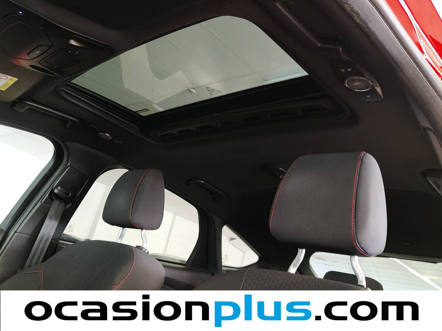 Extras y acabados del Ford Focus Ford Focus 1.0 Ecoboost S&S ST-Line Auto (125 CV)