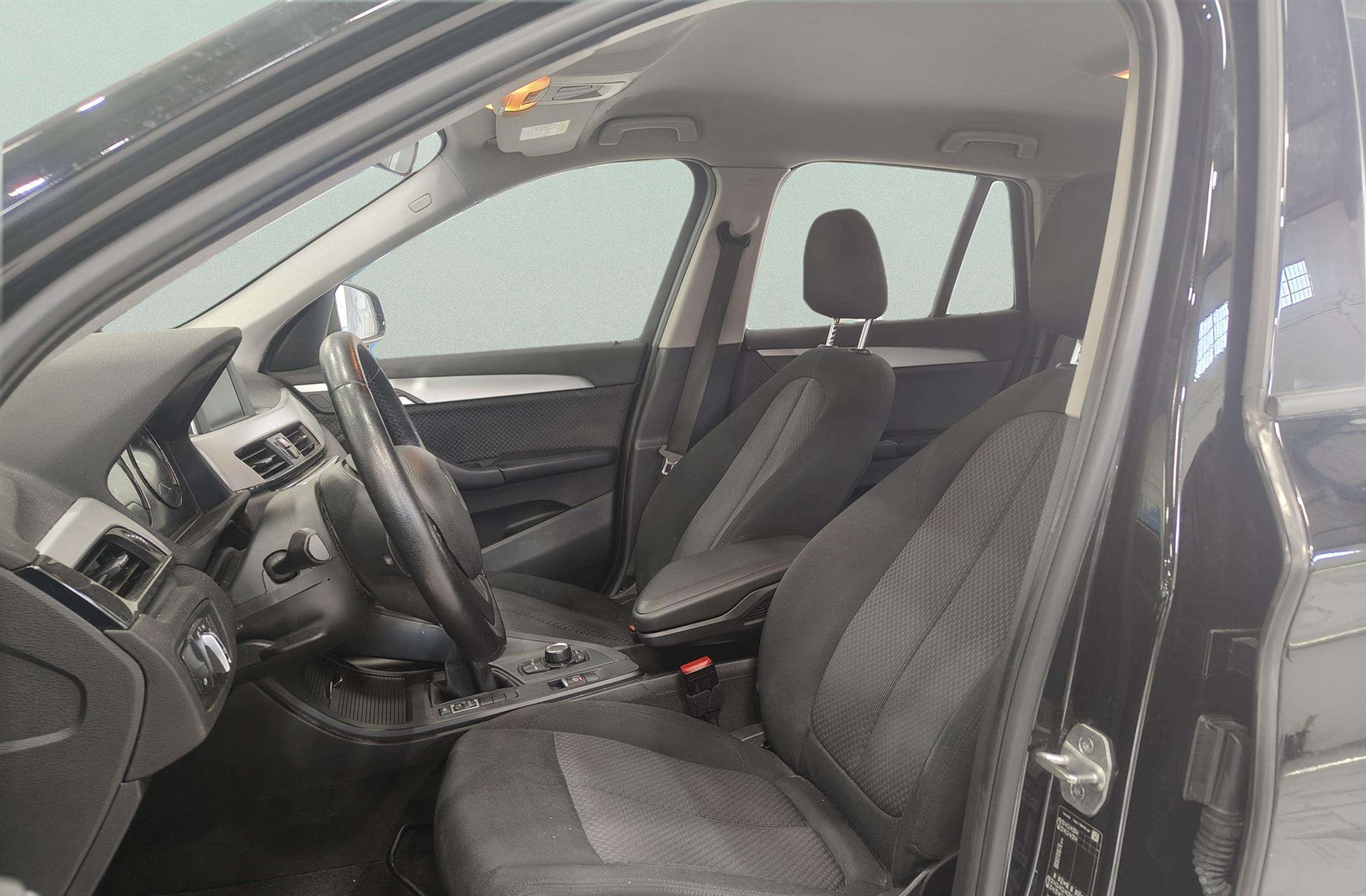 BMW X1 sDrive16d - foto 8