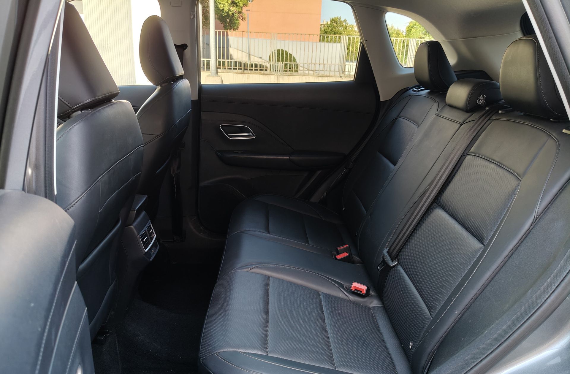 MG ZS 1.5 Hybrid+ Luxury - foto 12