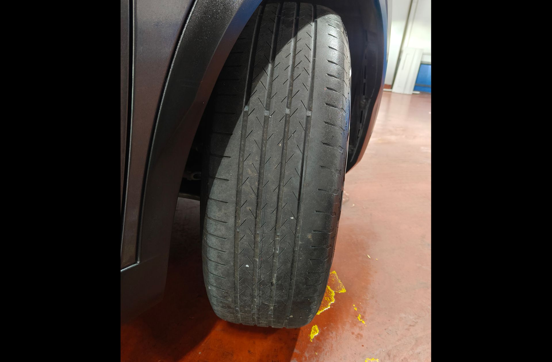 Peugeot 2008 PureTech 130 Allure Pack EAT8 - foto 37