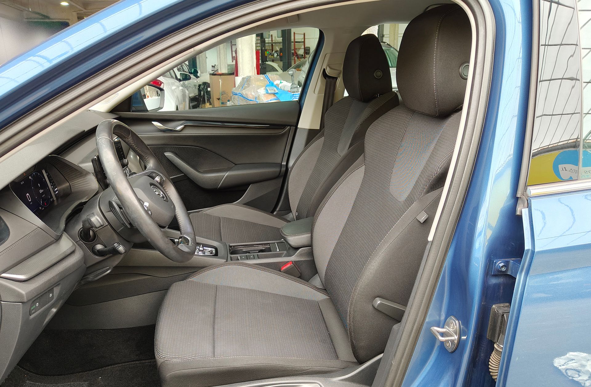 Škoda Octavia Combi 1.5 TSI G-TEC Ambition DSG - foto 12