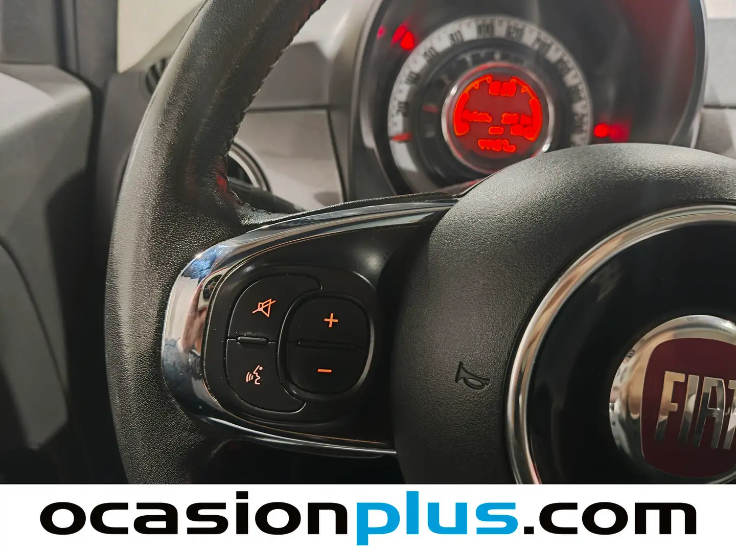 Foto Fiat 500 Fiat 500 1.2 8v Lounge (69 CV)