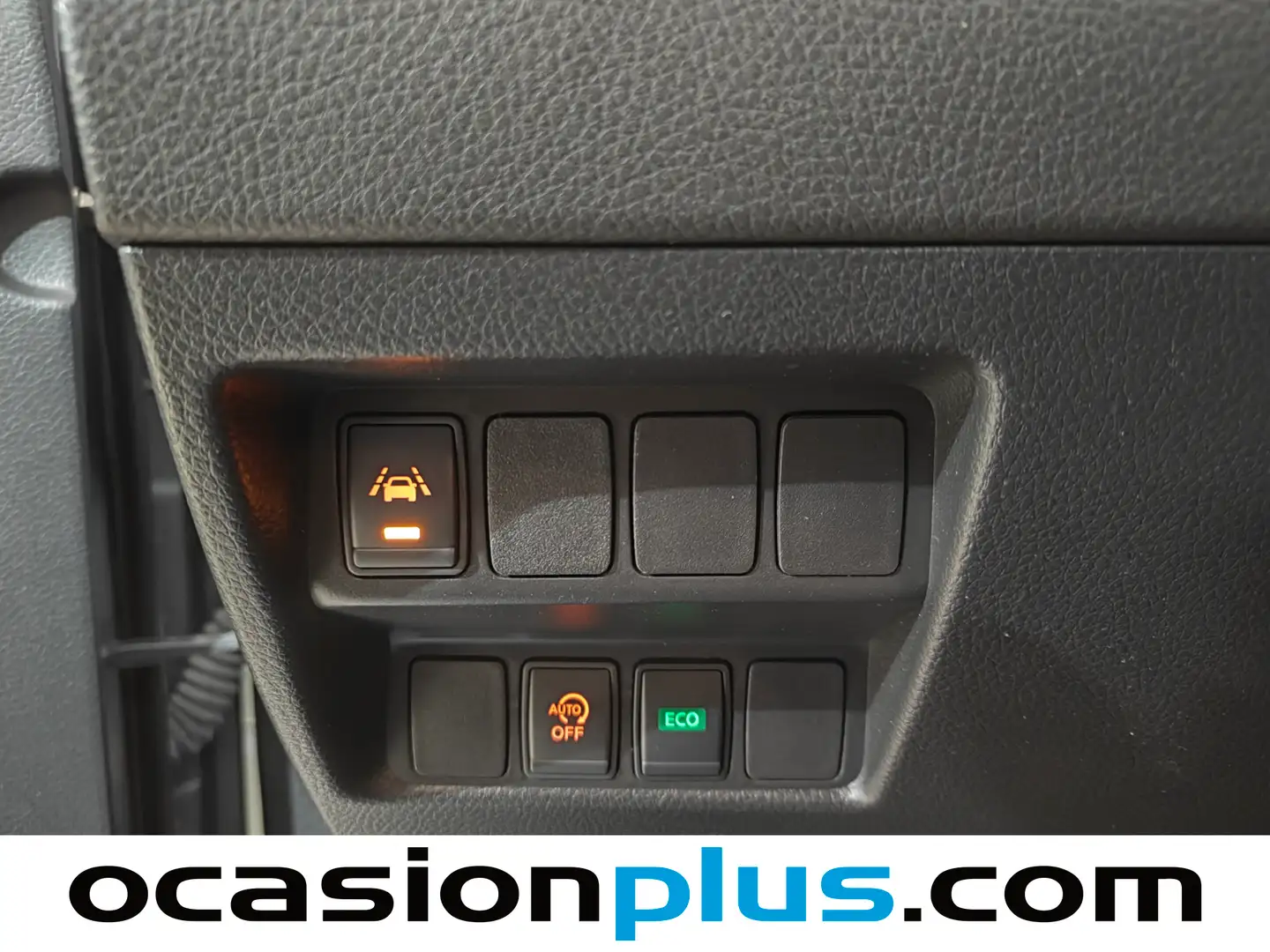 Foto Nissan QASHQAI Nissan Qashqai DIG-T 115 Tekna 4x2 Xtronic (115 CV)