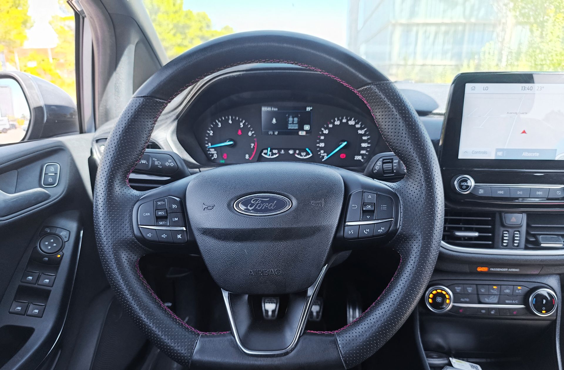 Ford Fiesta 1.0 EcoBoost MHEV ST-Line - foto 24