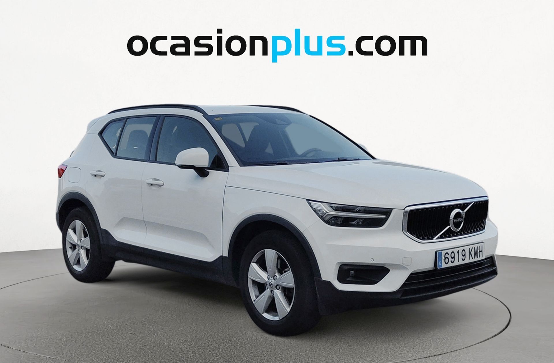 Volvo XC40 D4 AWD - foto 2