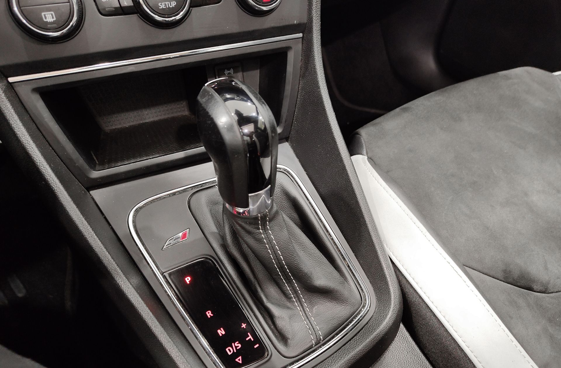 SEAT León ST 2.0 TSI Cupra DSG - foto 6