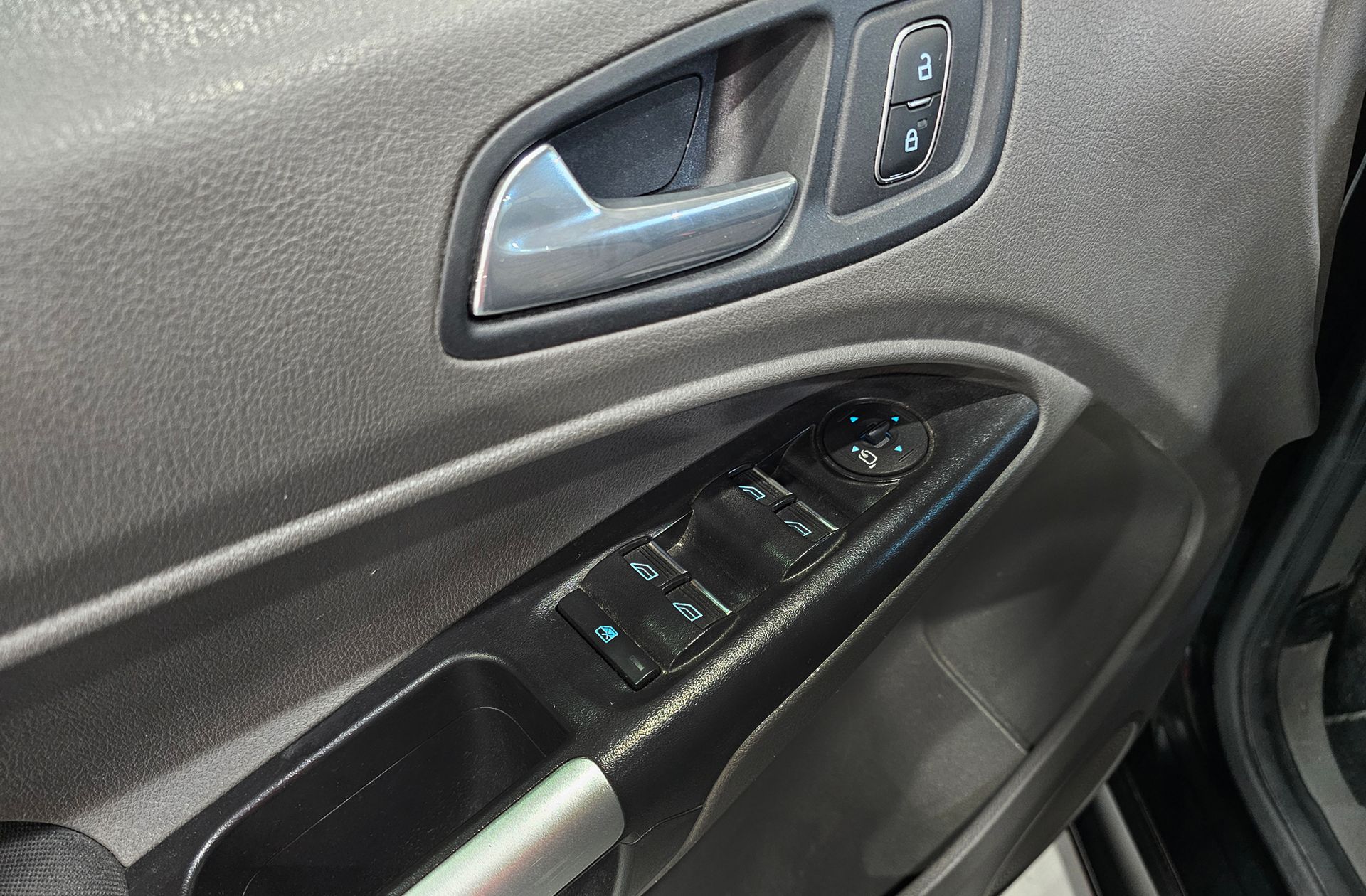 Ford Tourneo Connect 1.5 TDCi Titanium 7 plazas - foto 37