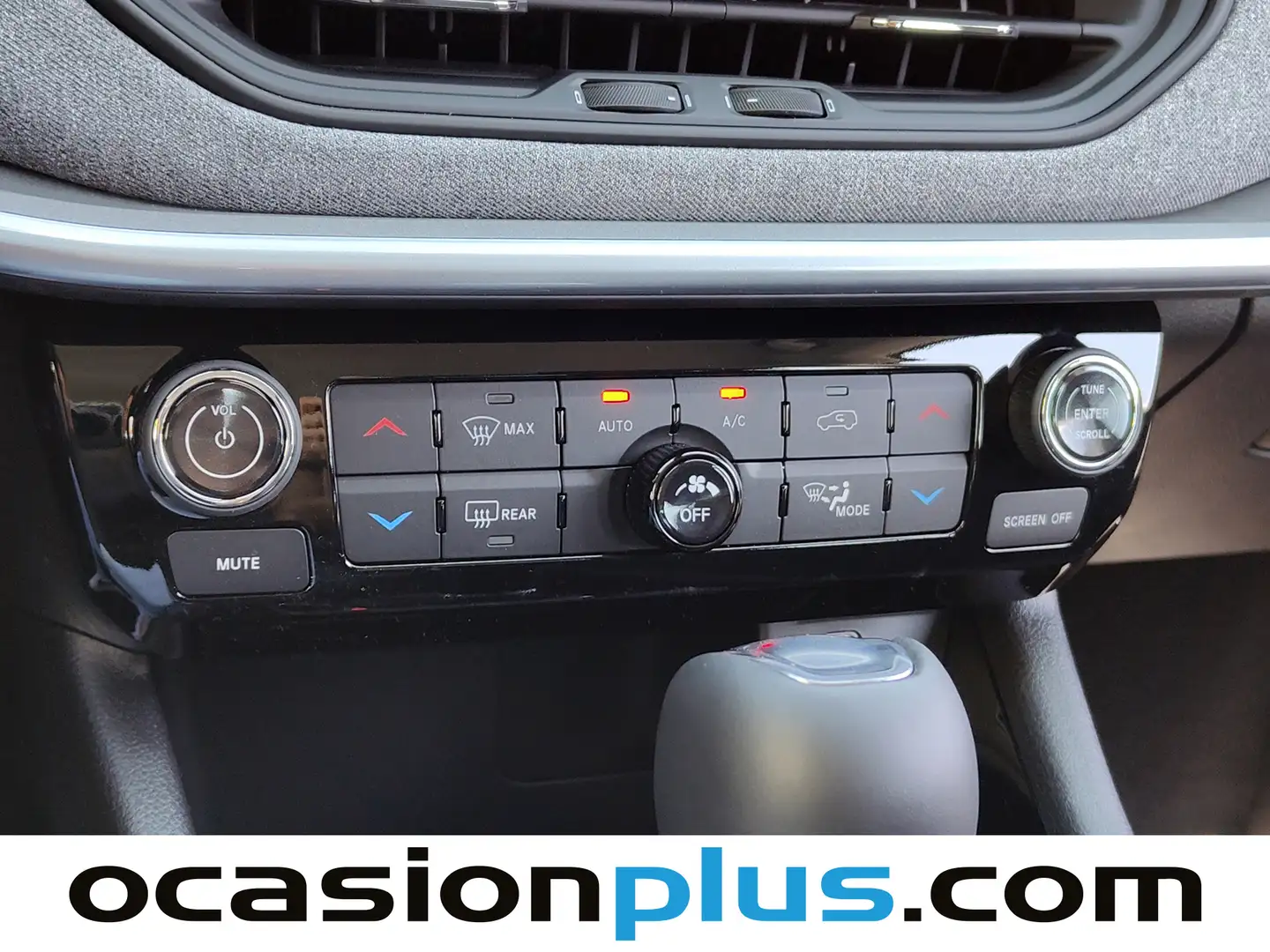 Foto Jeep Compass Jeep Compass eHybrid 1.5 MHEV Longitude DCT (130 CV)