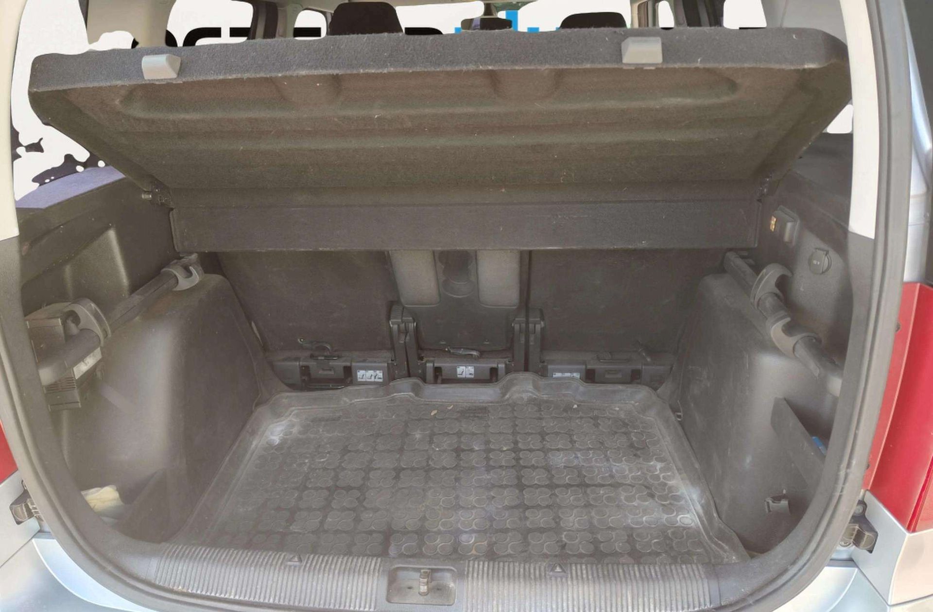 Škoda Yeti 2.0 TDI Outdoor Black - foto 12
