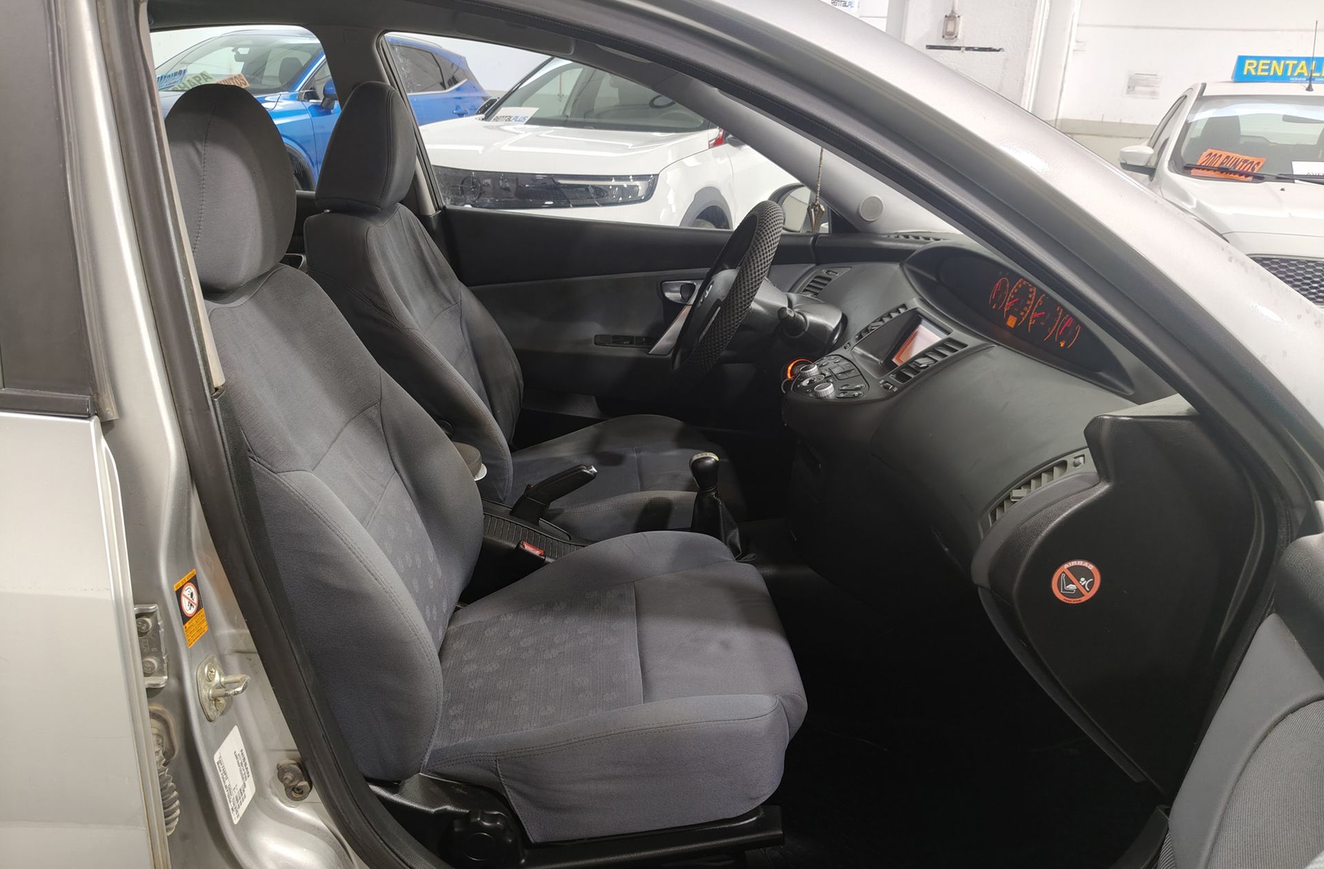 Nissan Primera 1.6 Visia - foto 13
