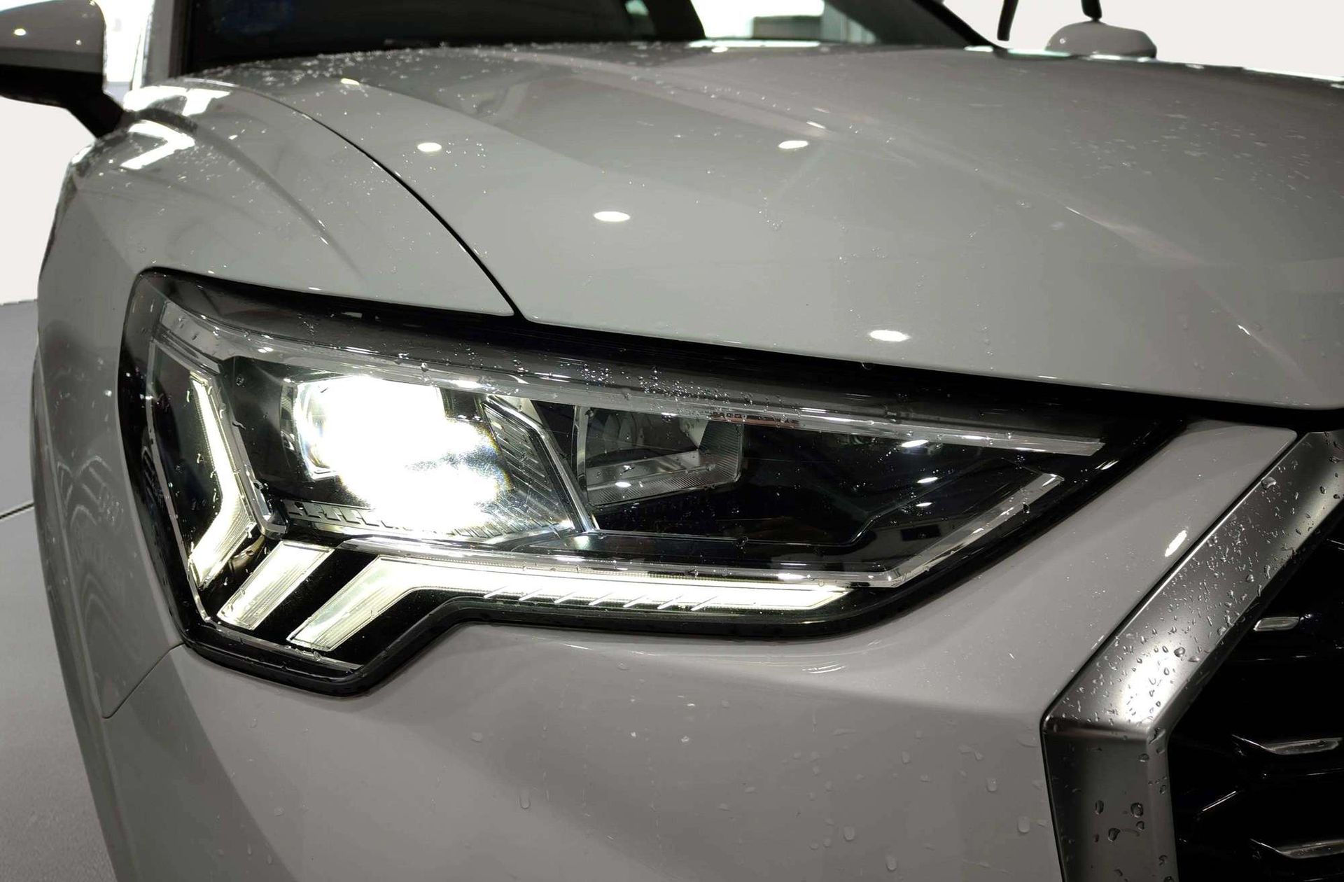 Audi Q3 TFSIe S line 45 TFSI e S tronic - foto 13