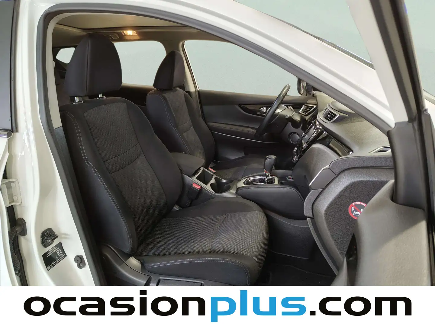 Foto Nissan QASHQAI Nissan Qashqai DIG-T 115 N-Connecta 4x2 XTronic (115 CV)