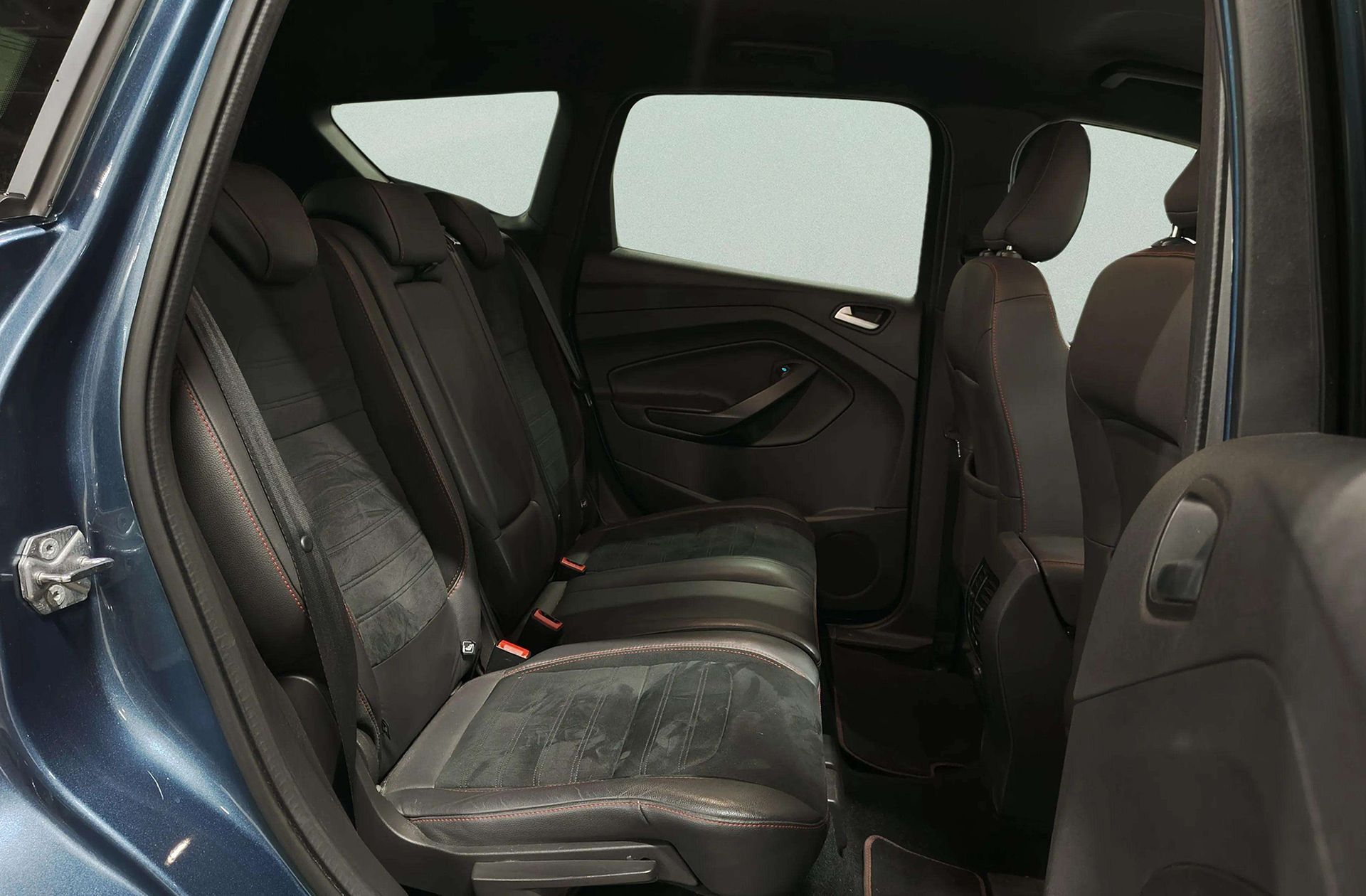 Ford Kuga 1.5 EcoBoost ST-Line Limited Edition 4x4 - foto 22
