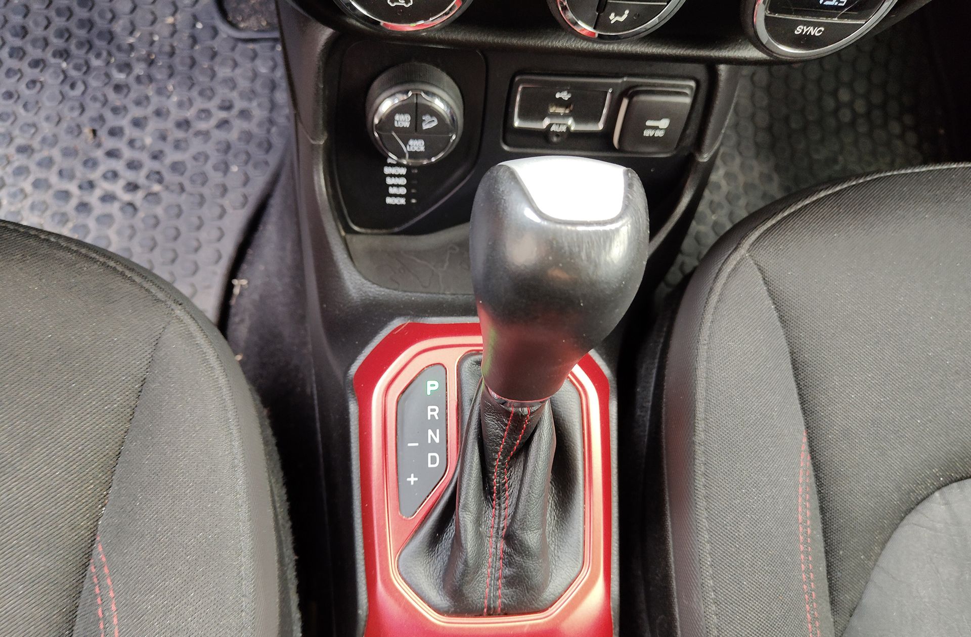 Jeep Renegade 2.0 MultiJet Trailhawk 4x4 AD Low - foto 5