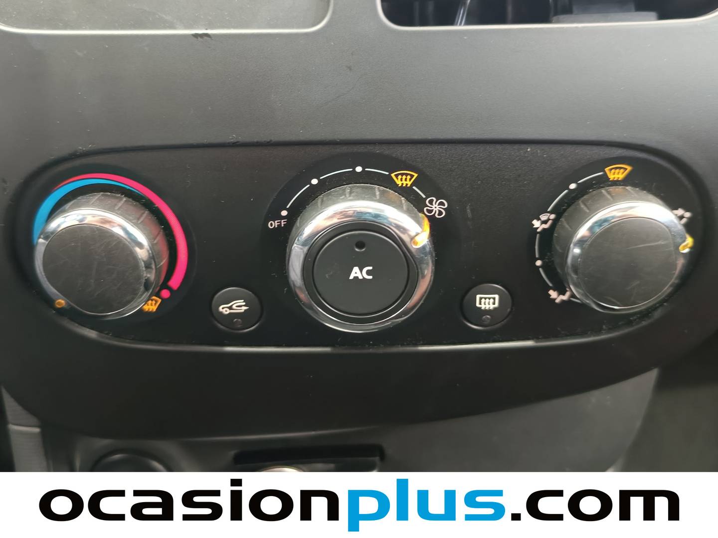 Acabados Renault Clio Renault Clio 1.2 Authentique (75 CV)