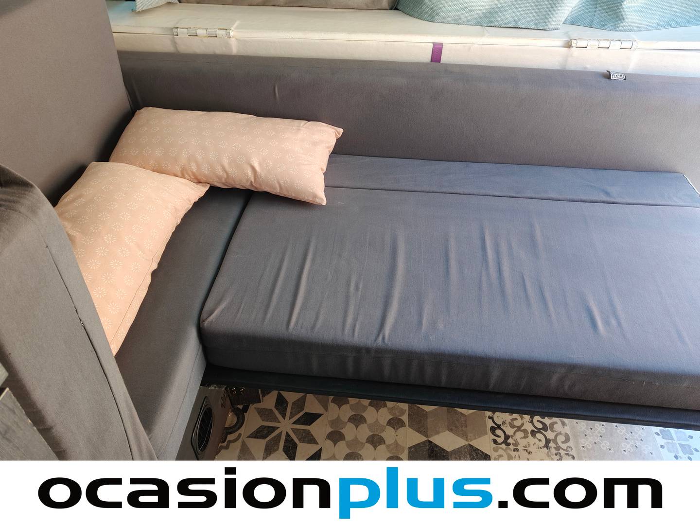 Extras y acabados del Ford Transit Custom Ford Transit Custom Furgon 2.2 TDCI 250 L1 Ambiente (100 CV) 3 Plazas CAMPER