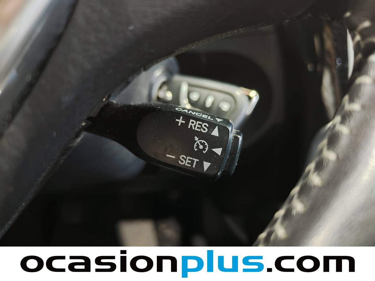 Equipamiento del Toyota Auris Toyota Auris 1.4 90 D Active (90 CV)