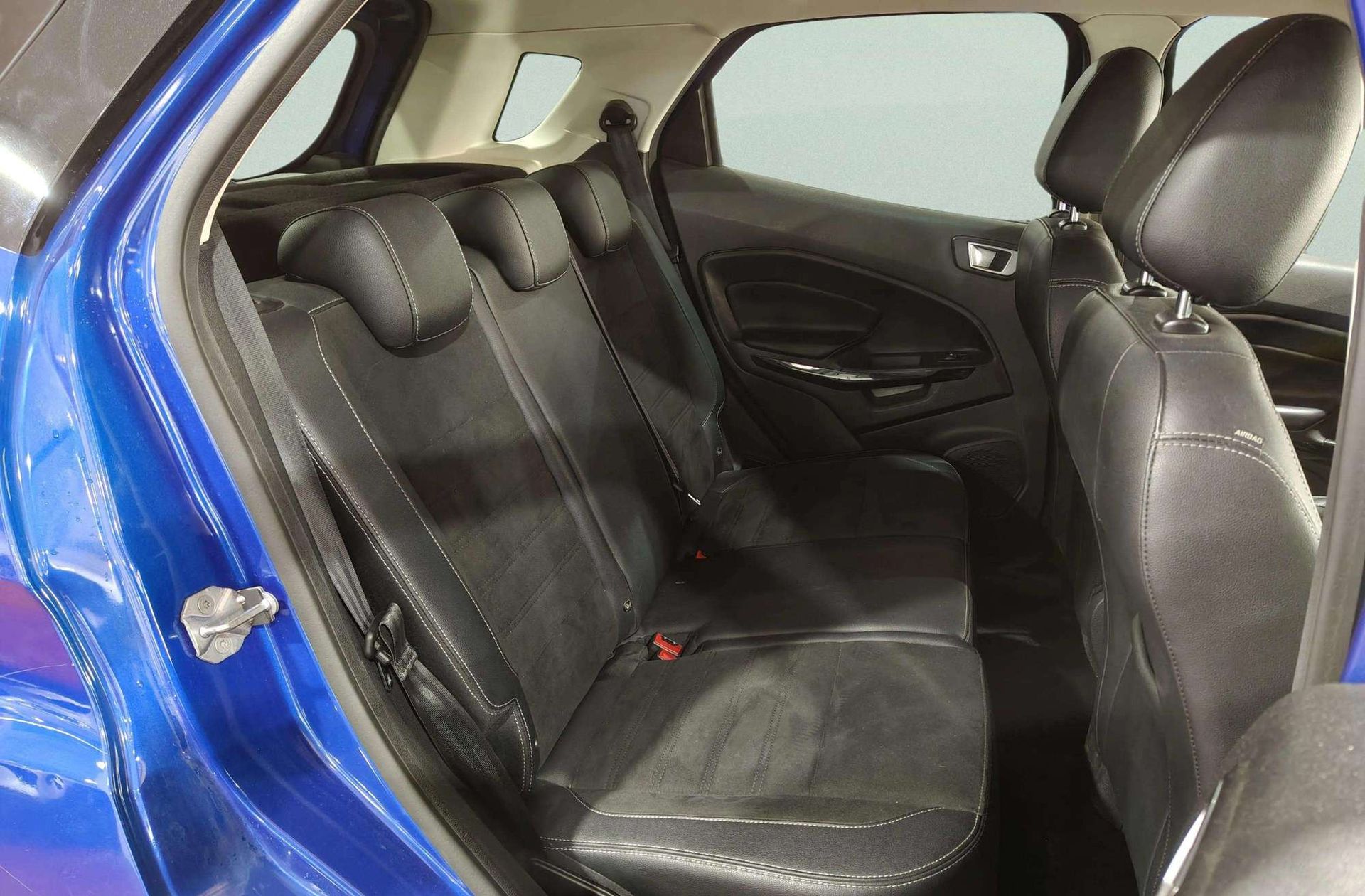 Ford EcoSport 1.0 EcoBoost ST Line Black Edition - foto 20