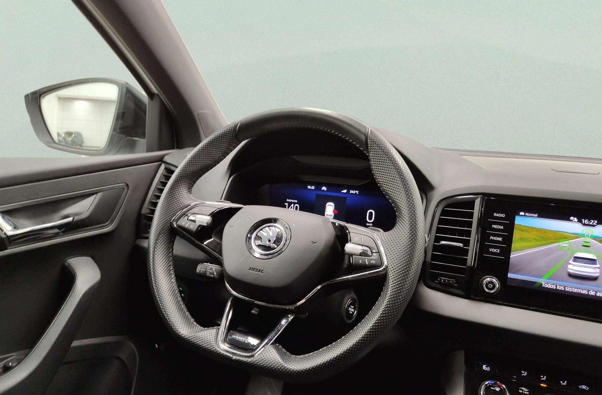 Škoda Karoq 1.5 TSI ACT Sportline DSG - foto 28