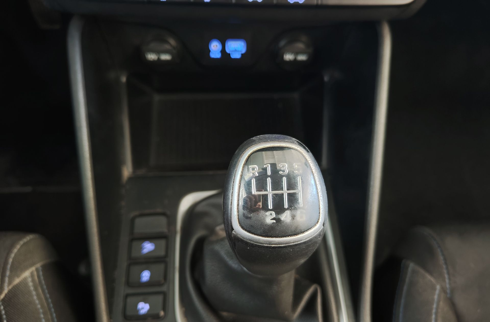 Hyundai Tucson 1.6 GDI BlueDrive Essence 4x2 - foto 5