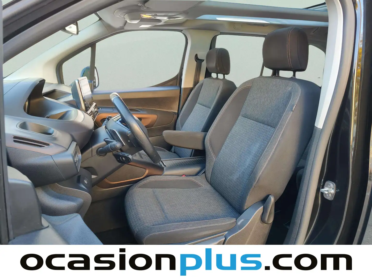 Foto Peugeot Rifter Peugeot Rifter BlueHDi 130 GT Line Standard EAT8 (130 CV)