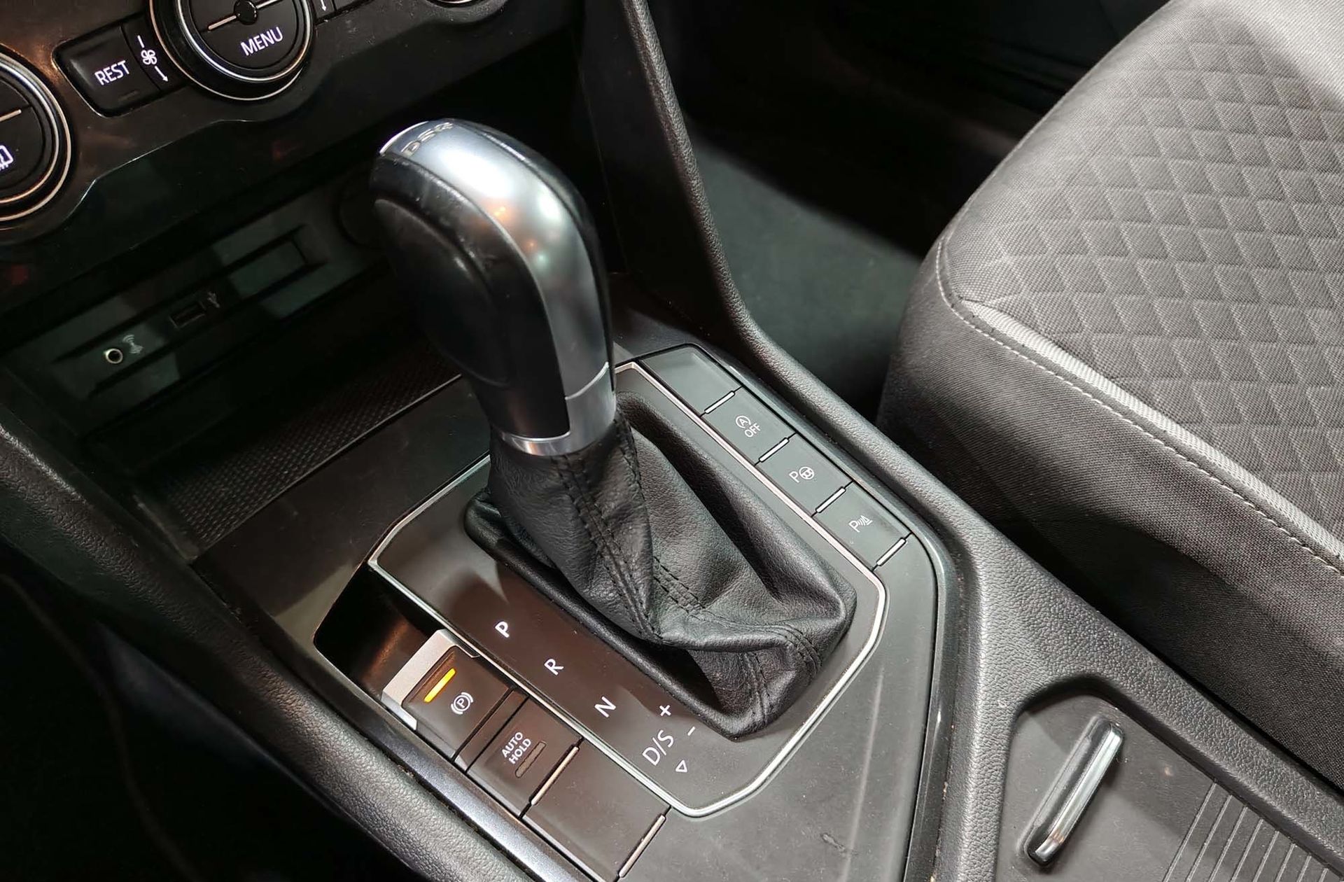 Volkswagen Tiguan Advance 2.0 TDI DSG - foto 5