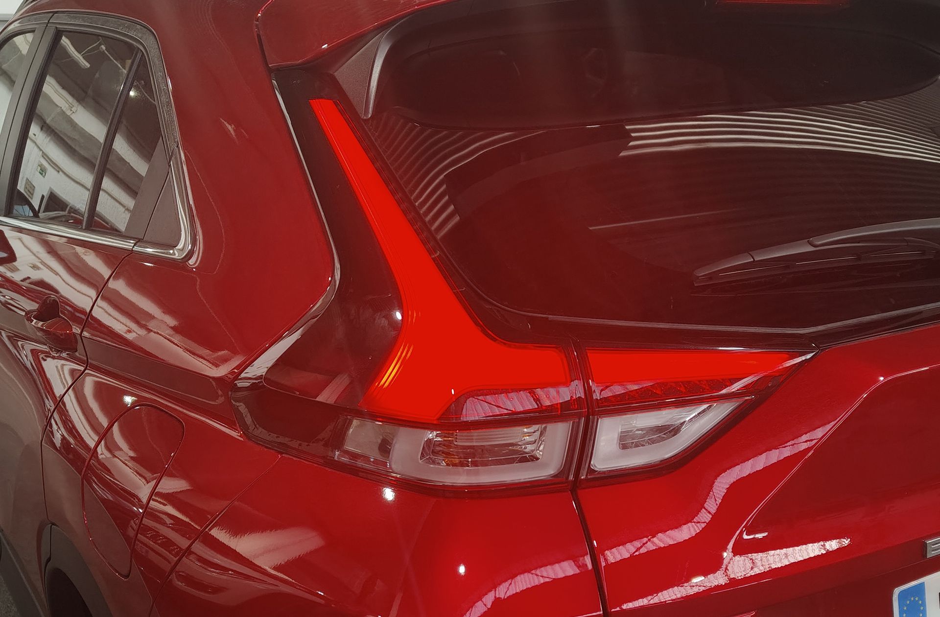 Mitsubishi Eclipse Cross 2.4 PHEV Kaiteki 4WD - foto 17