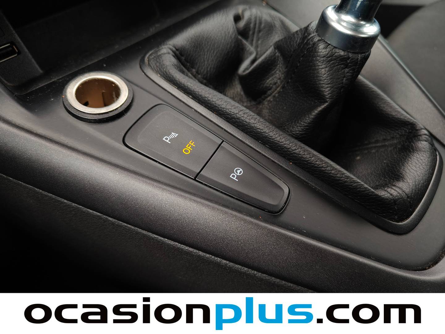 Accesorios del Ford Focus Ford Focus 1.5 TDCi Business  (120 CV)