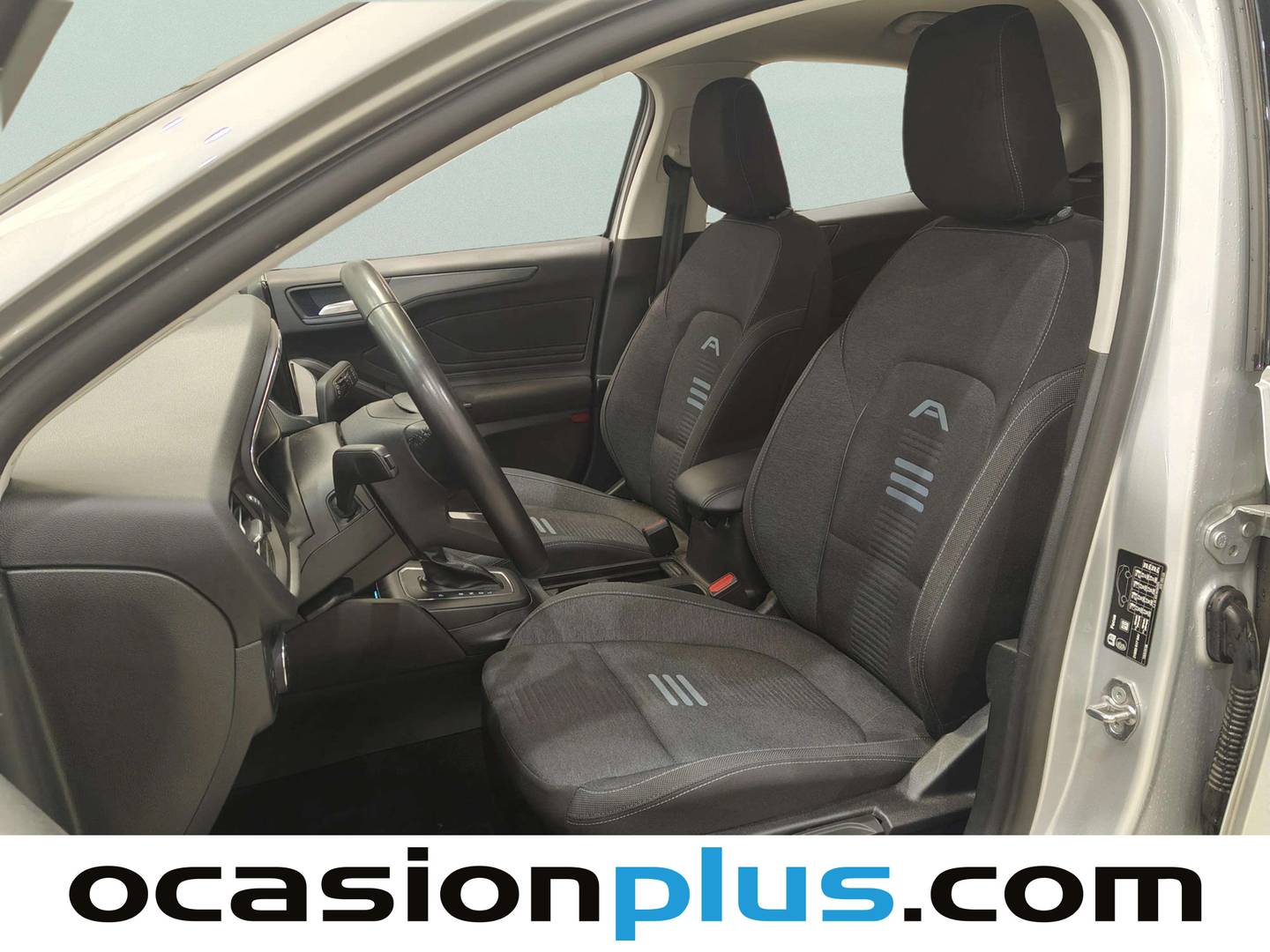 Foto asientos delanteros Ford Focus Ford Focus 1.0 Ecoboost MHEV Active Auto (155 CV)