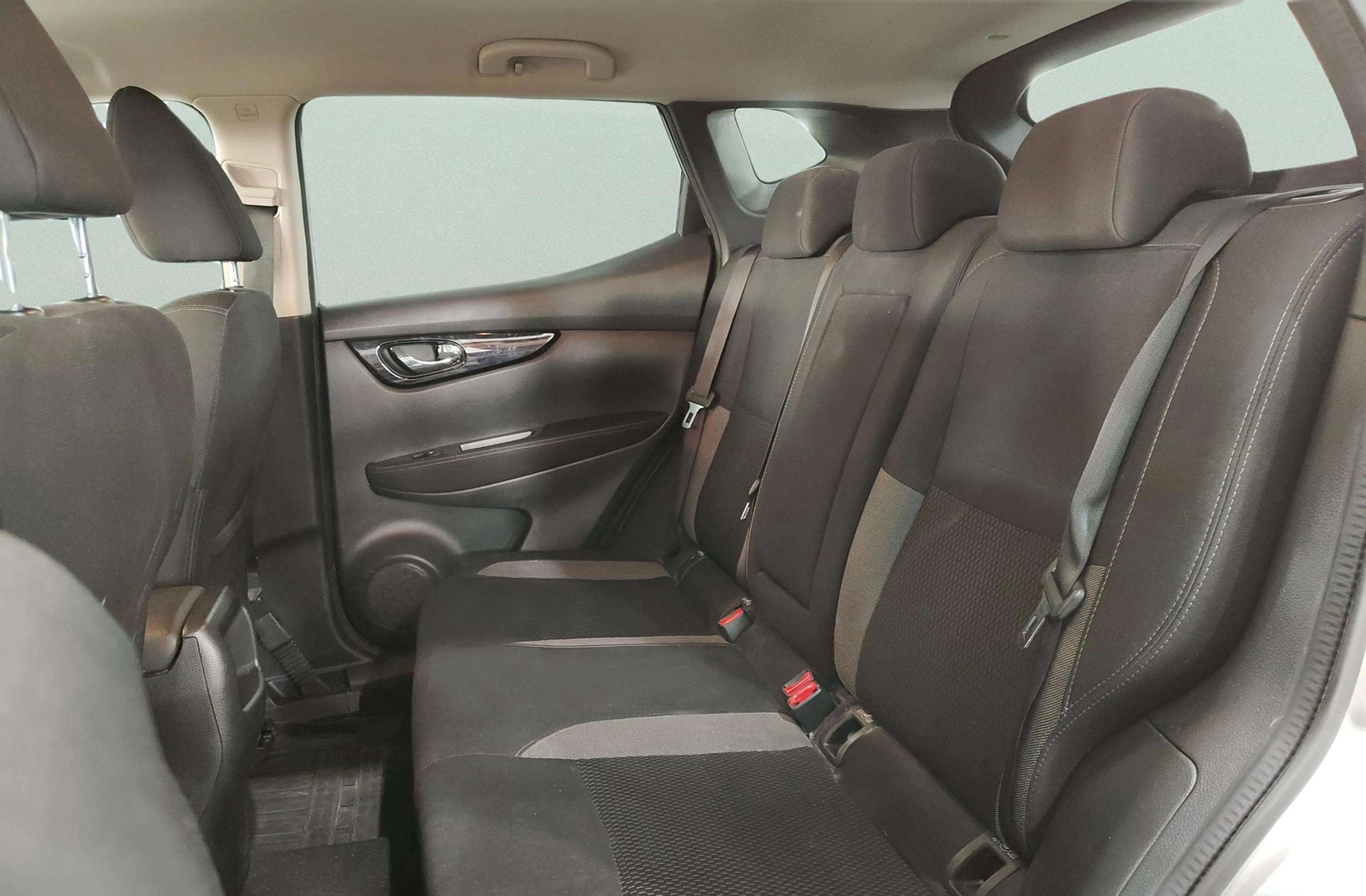 Nissan Qashqai DIG-T 140 N-Connecta - foto 12