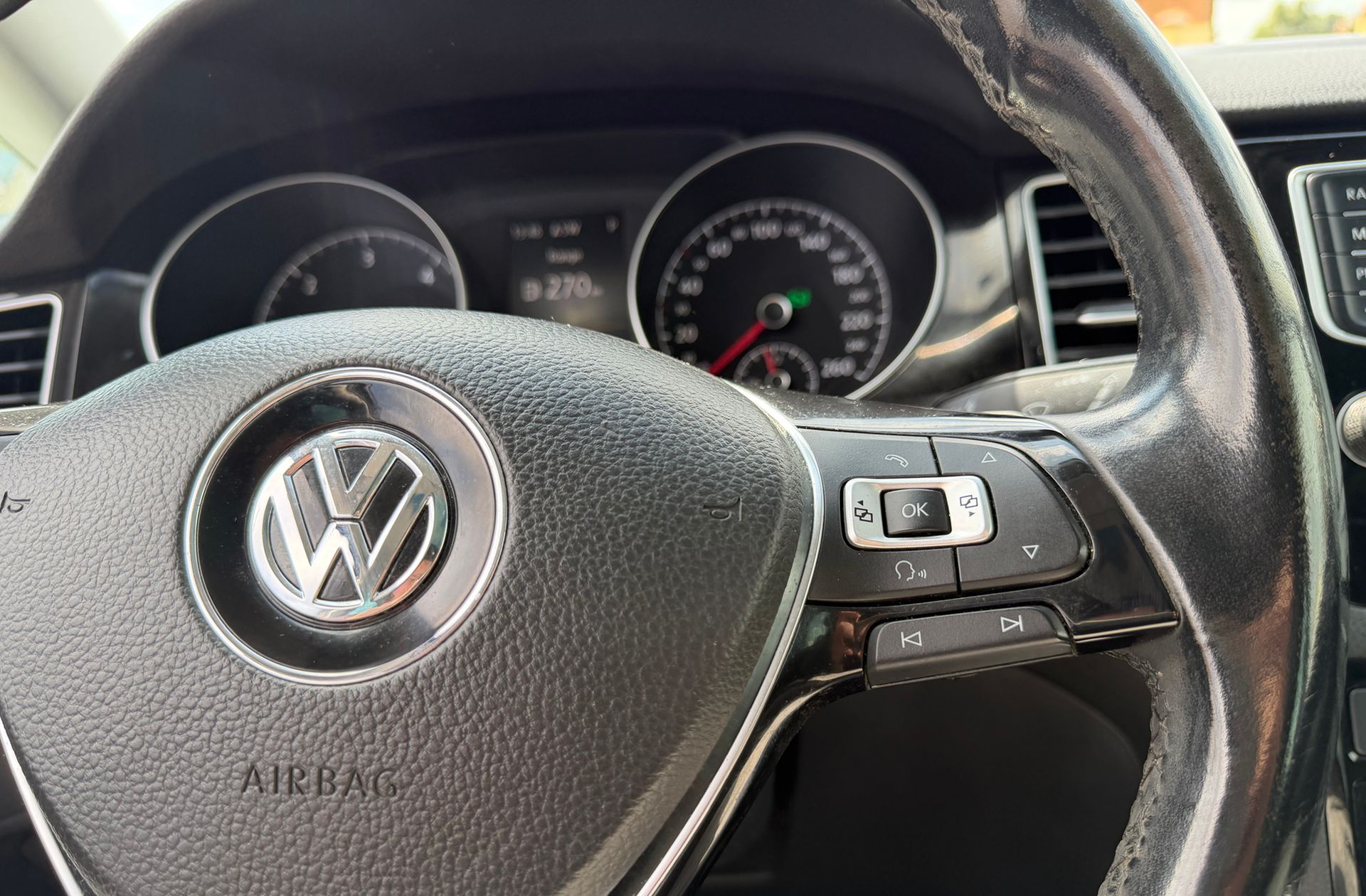 Volkswagen Golf Sportsvan Sport 2.0 TDI CR BMT DSG - foto 29